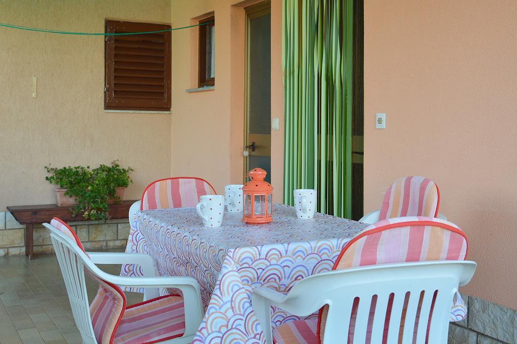 Giardino Apartment Умаг Екстериор снимка